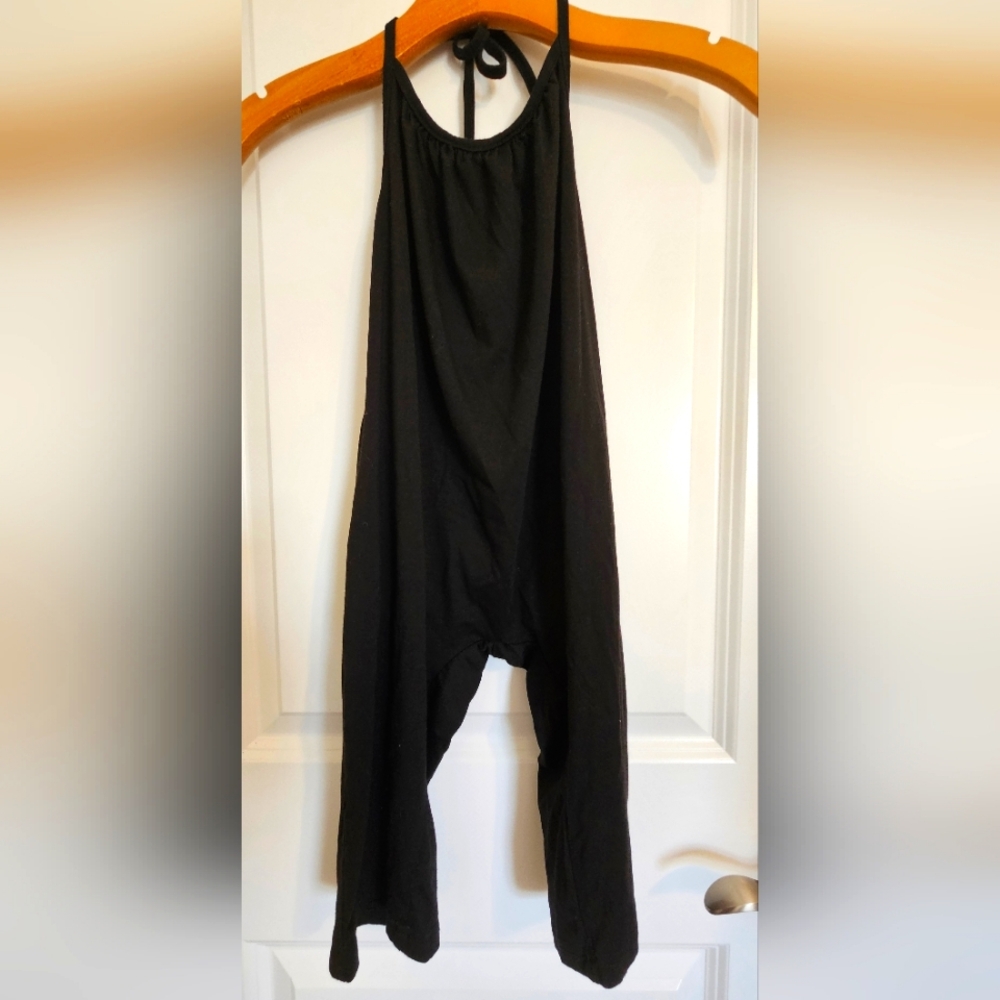 *2 for $10*GIRLS Size 7 halter tie black romper with pockets
